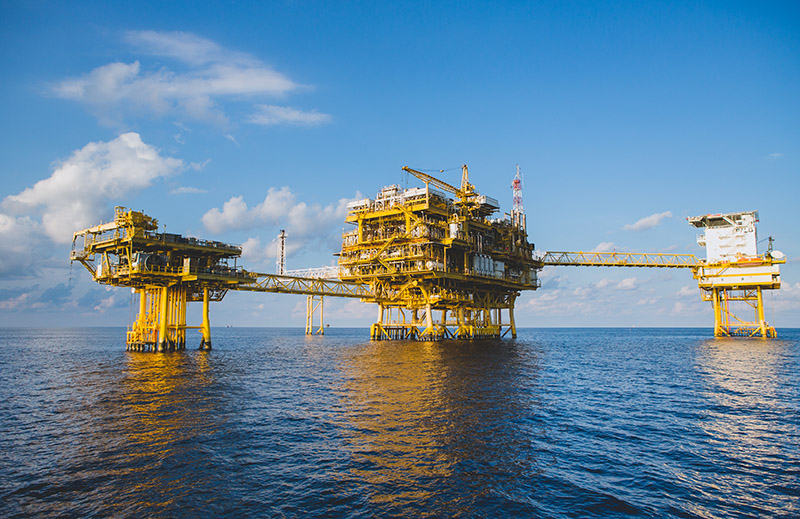 Offshore oil platform