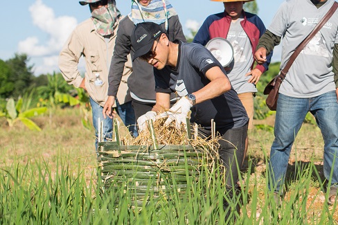 เชฟรอน-สถาบันเศรษฐกิจพอเพียง-สจล. เดินหน้าโครงการตามรอยพ่อฯ ปี 5 จัดกิจกรรม “เอามื้อสามัคคี” ครั้งที่ 3 จ.อุดรธานี
