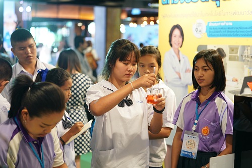 เชฟรอนต่อยอดความสำเร็จโครงการ Enjoy Science Careers สู่ปีที่ 2